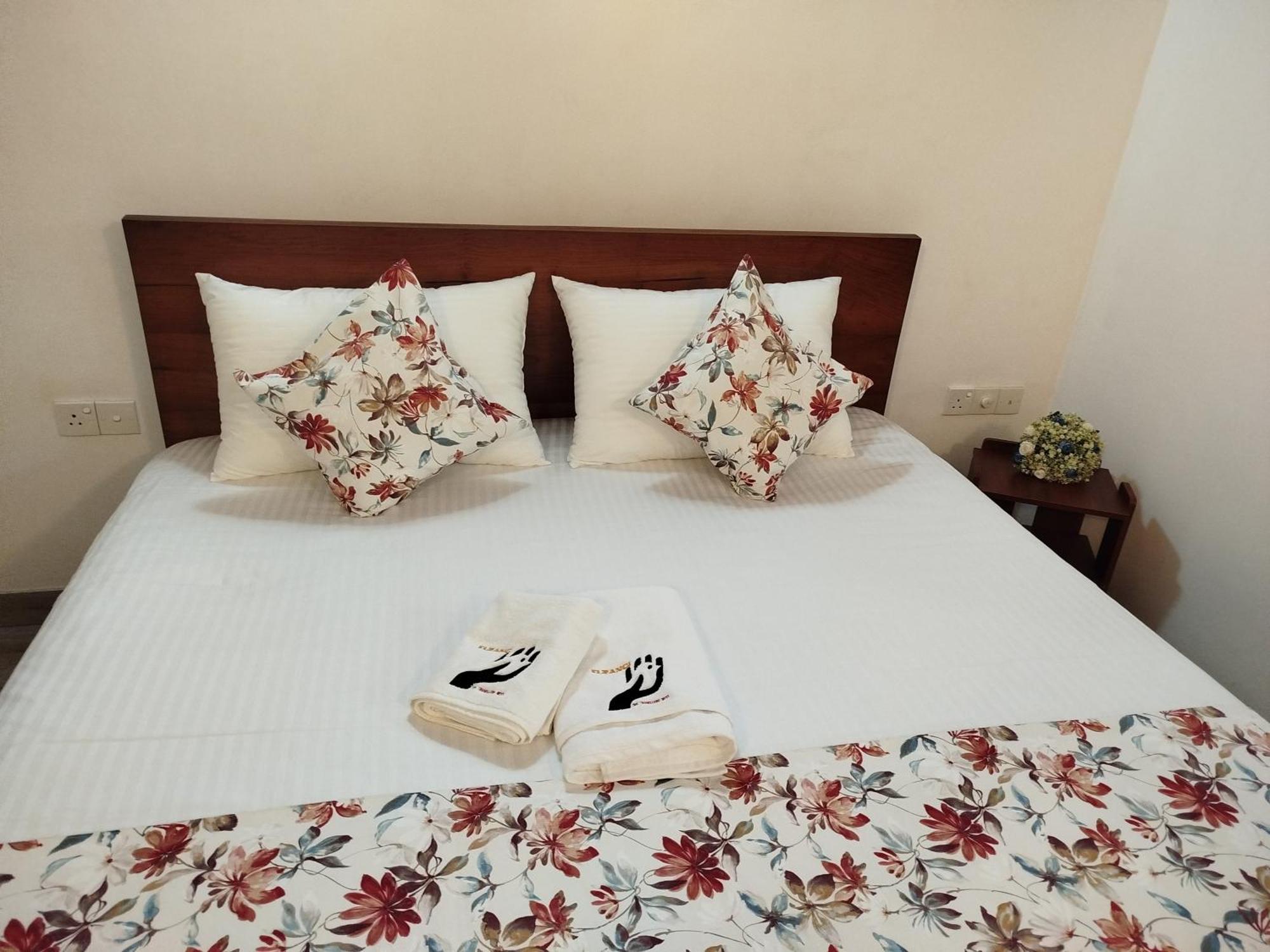 Hotel Elzangi Negombo Exterior foto